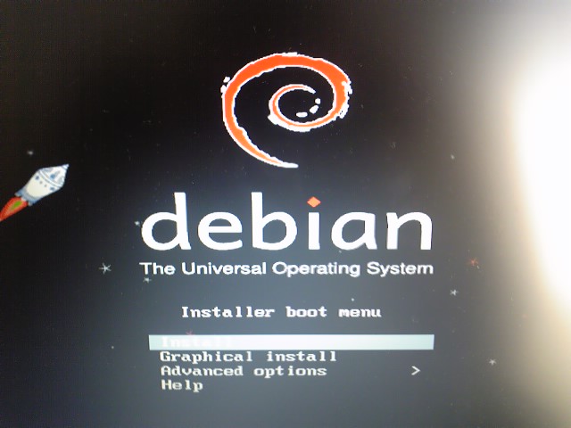 DebianのインストールCDが起動